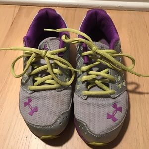 Under Armour Sneakers